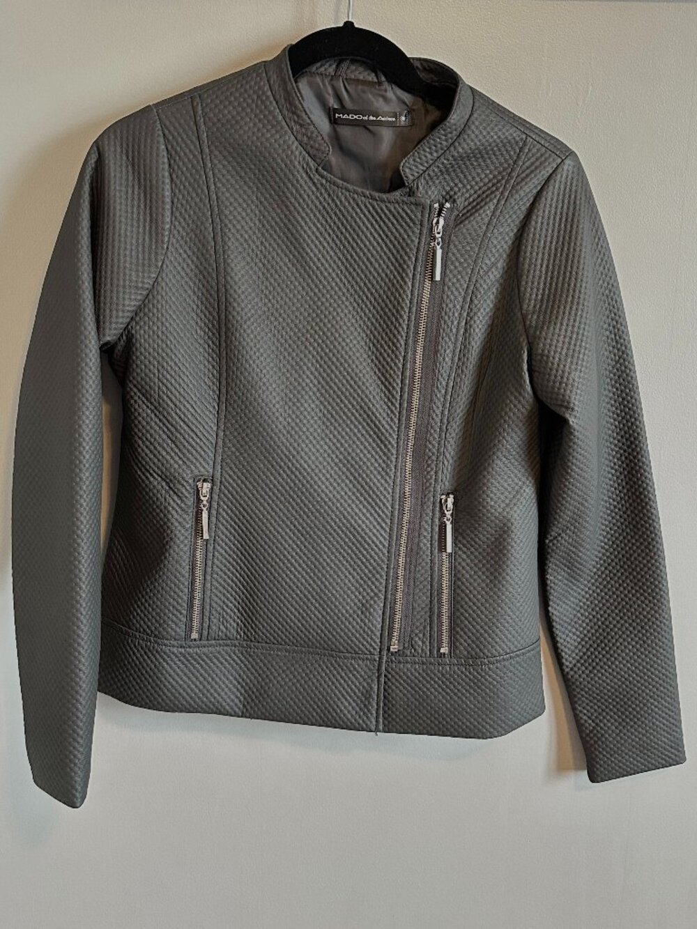 Mado et les Autres Zipper Black BikerJacket Black Women's size Small (38) NWOT